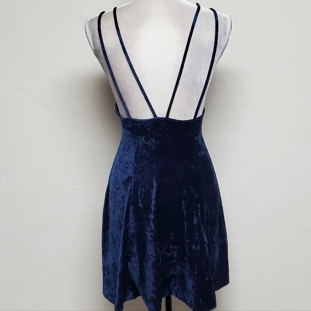 Vintage Petra Fashions Blue Crushed Velvet Double Strap Fit & Flare Mini Dress L - Picture 11 of 15